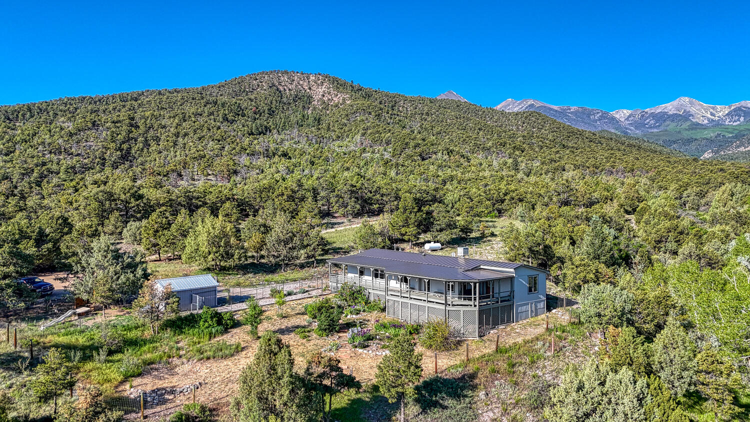 A true Colorado Mountain retreat!