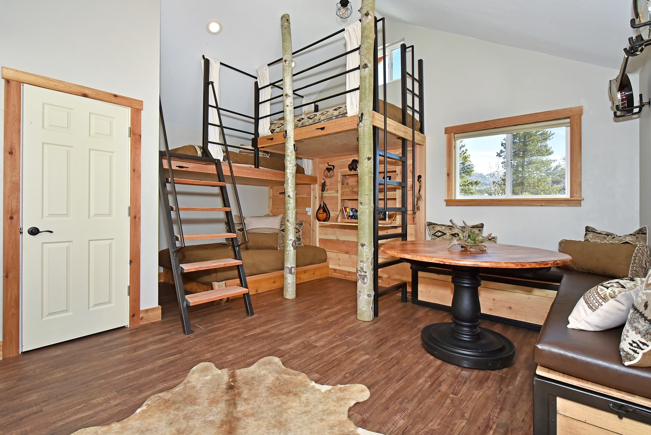 Bison Peak Lodge at Puma Hills