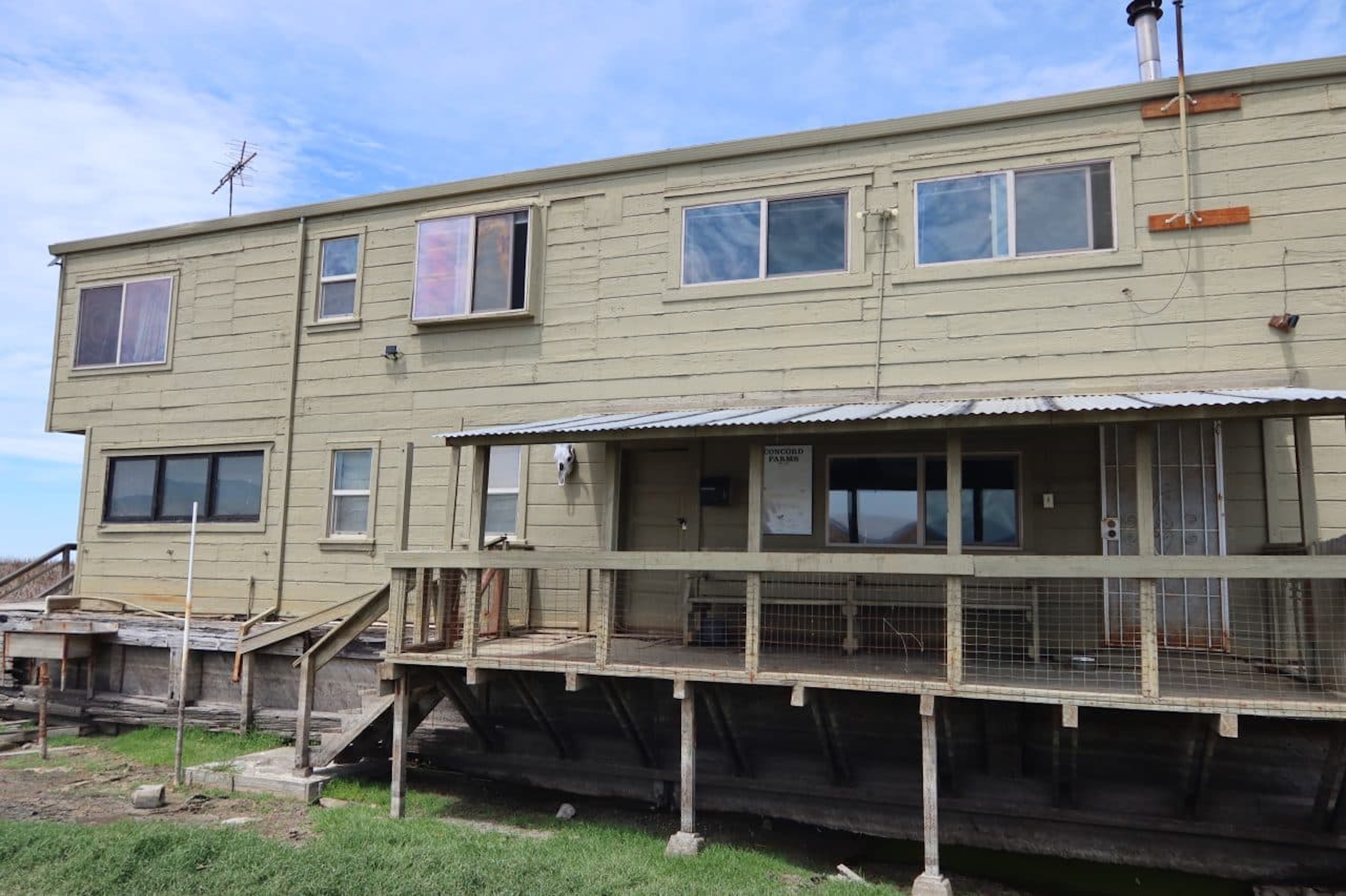 Listing Image 6