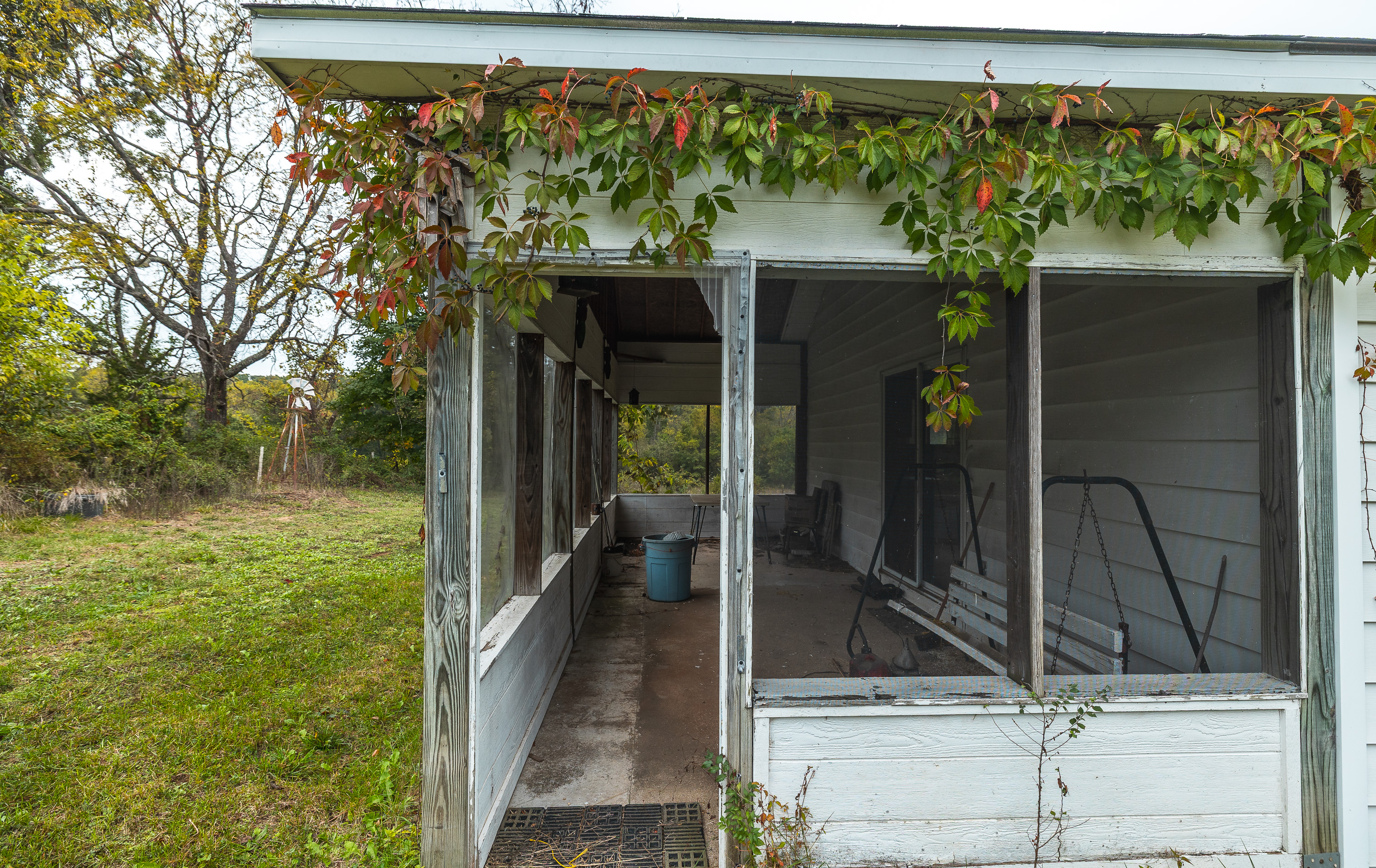 Listing Image 8