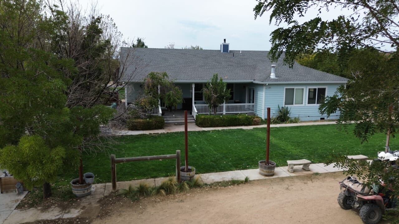 Listing Image 64