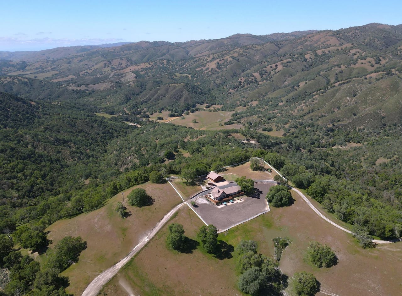 Listing Image 19