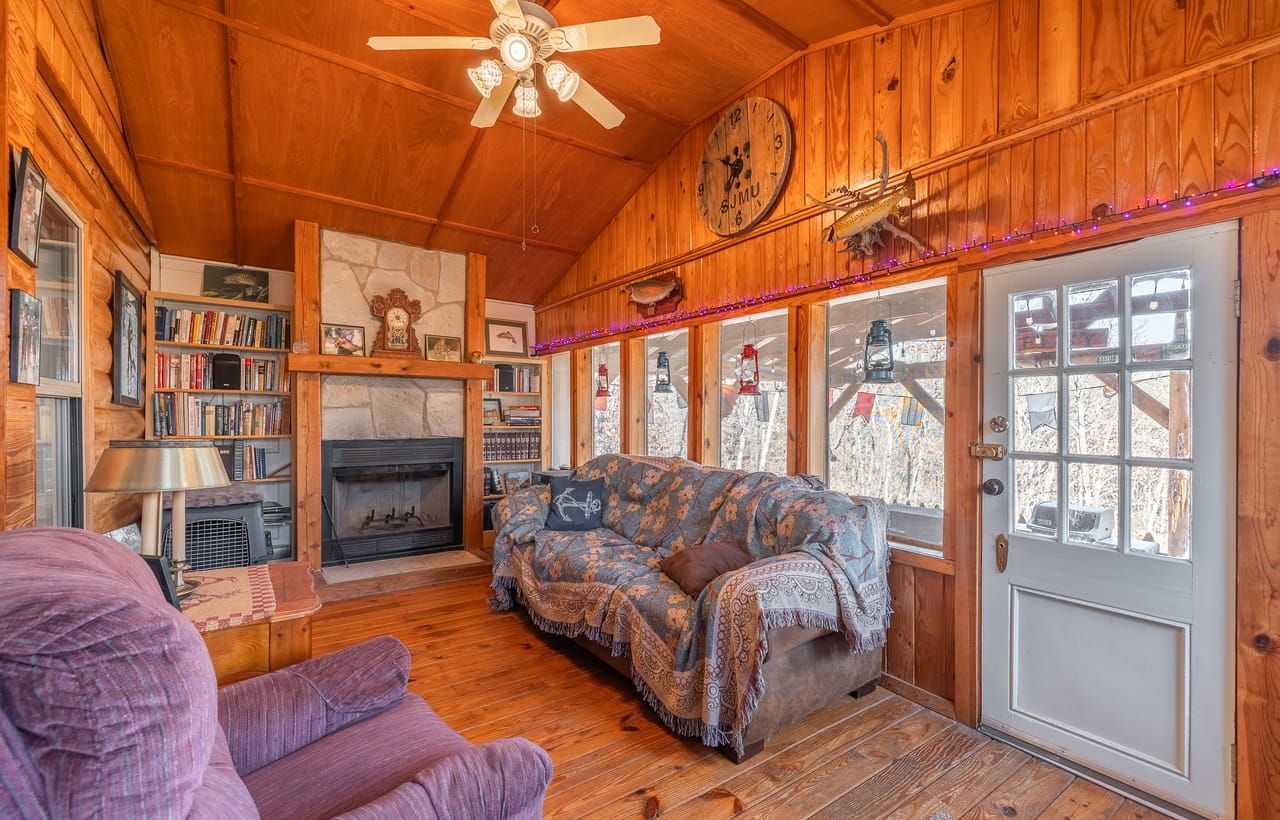 Listing Image 22