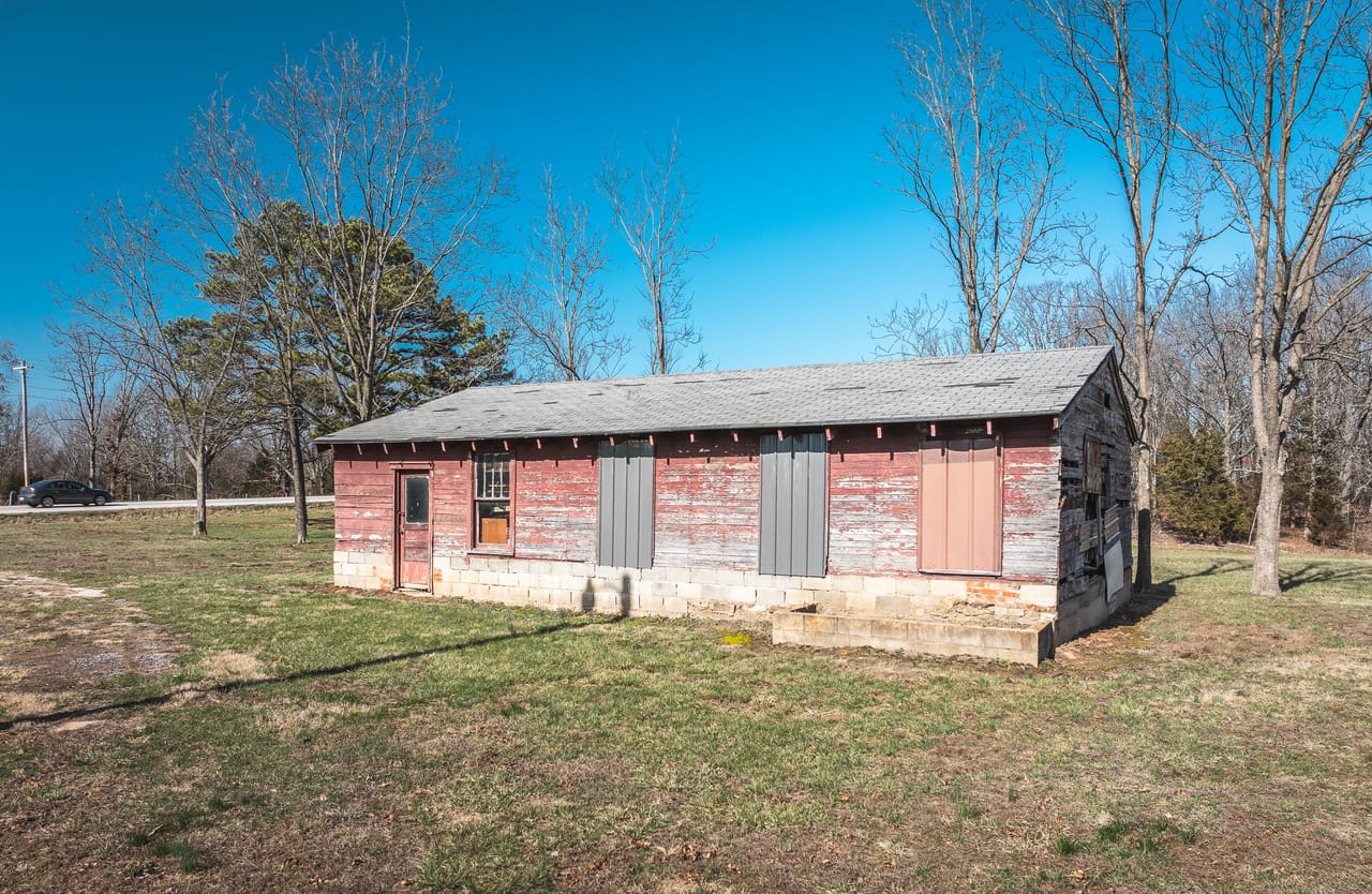 Listing Image 6