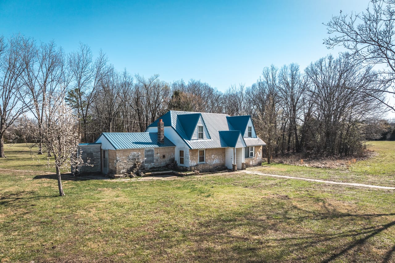 Listing Image 11