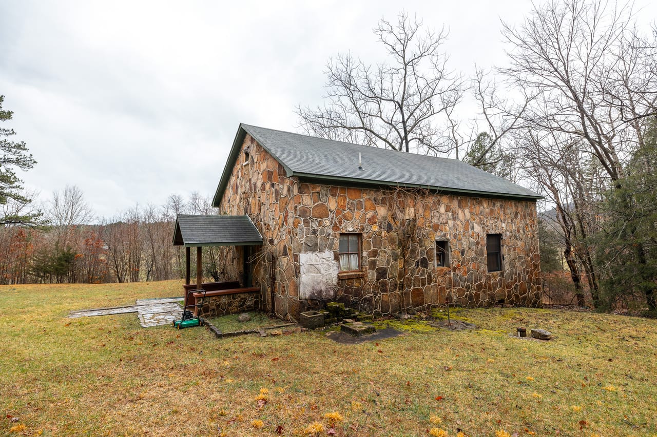 Listing Image 3