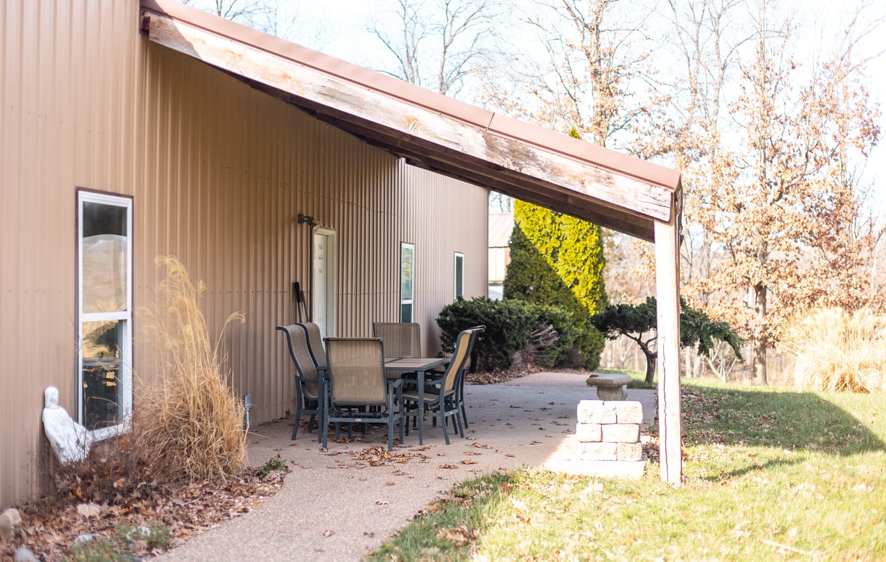 Listing Image 6