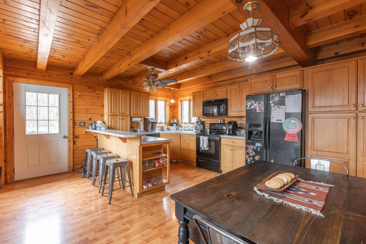 Listing Image 59