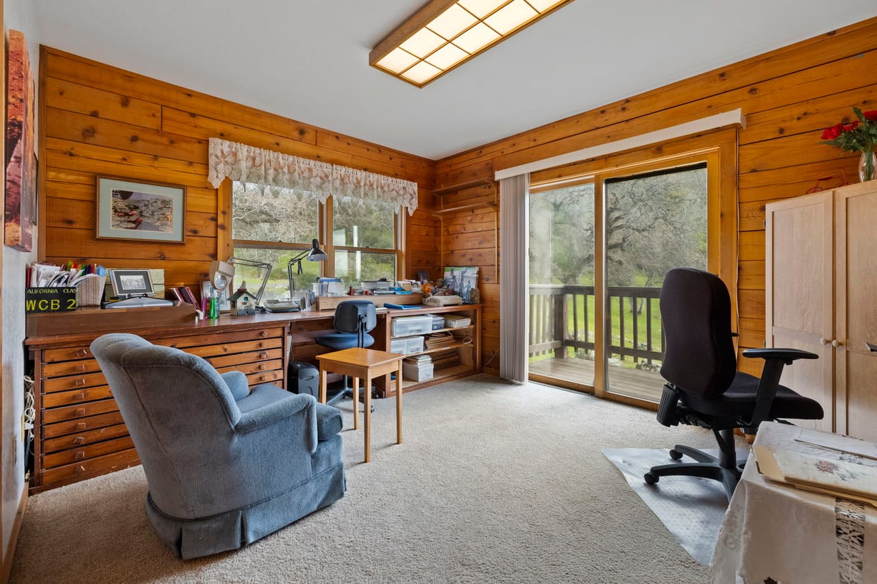 Listing Image 8