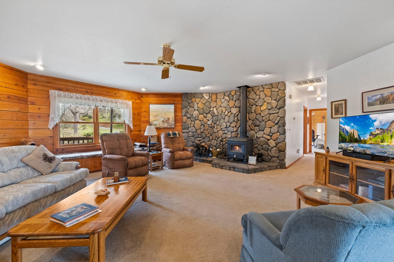 Listing Image 58