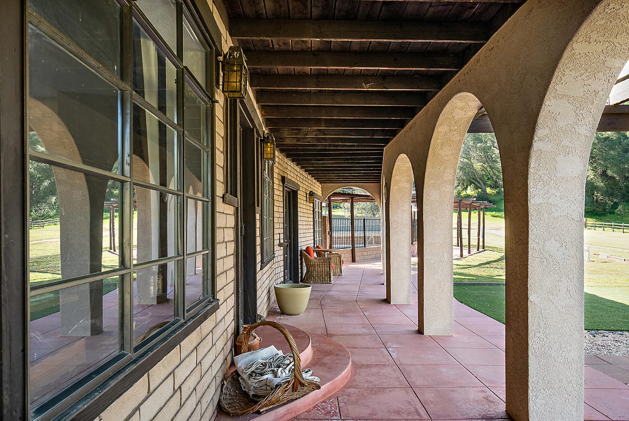 Listing Image 16