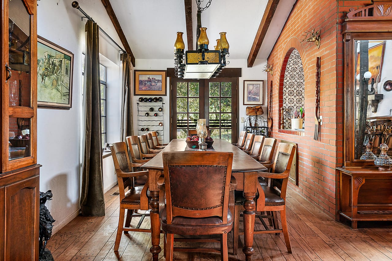 Listing Image 50