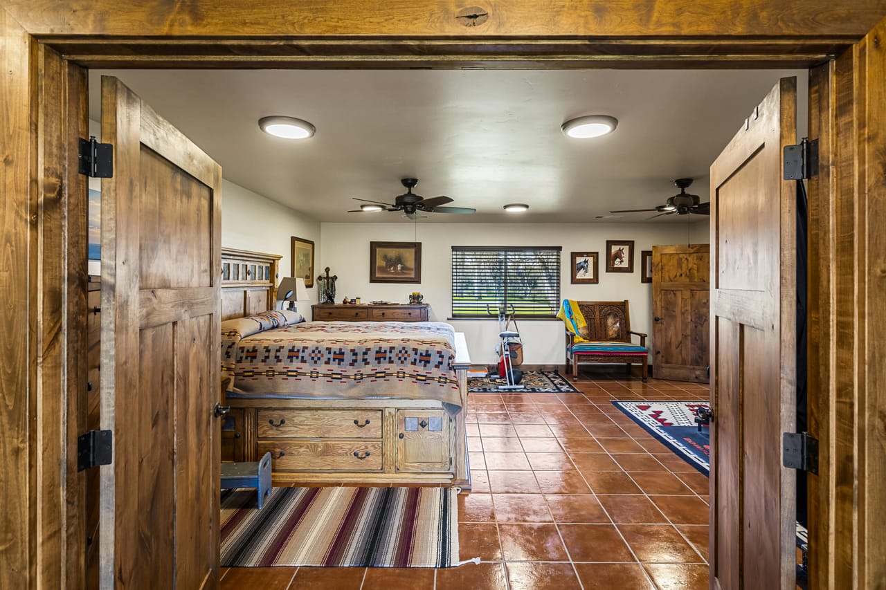 Listing Image 69