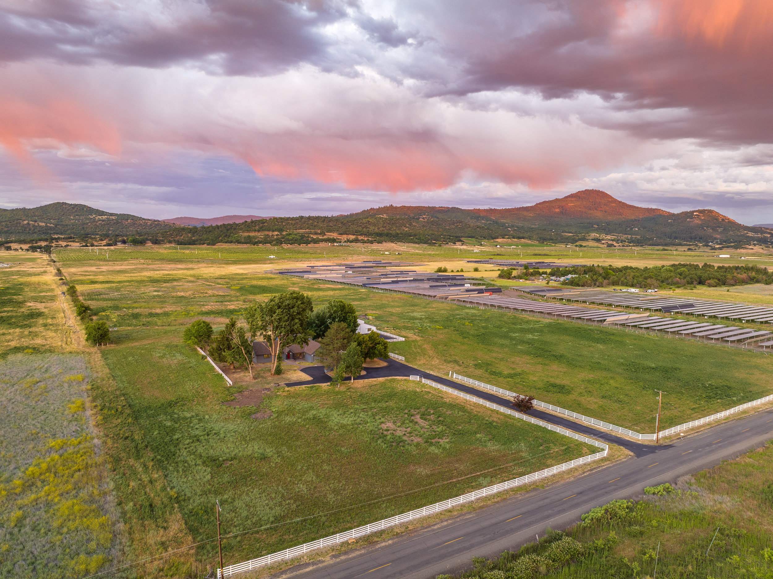 Mountain View Acres - 5900 McLoughlin Drive