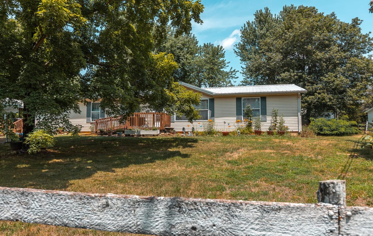 Listing Image 5