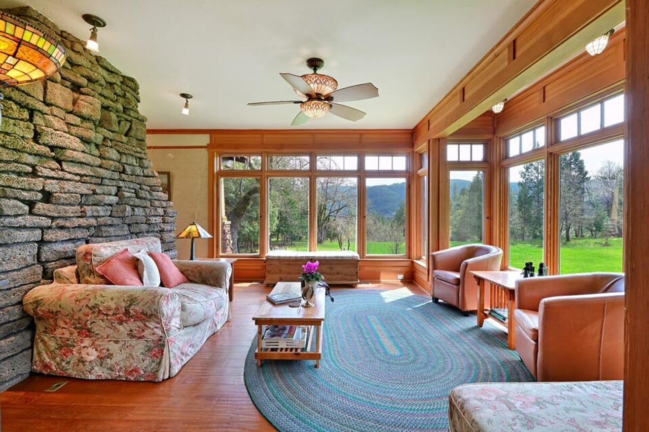 Listing Image 52