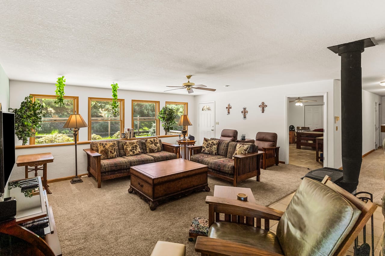 Listing Image 59