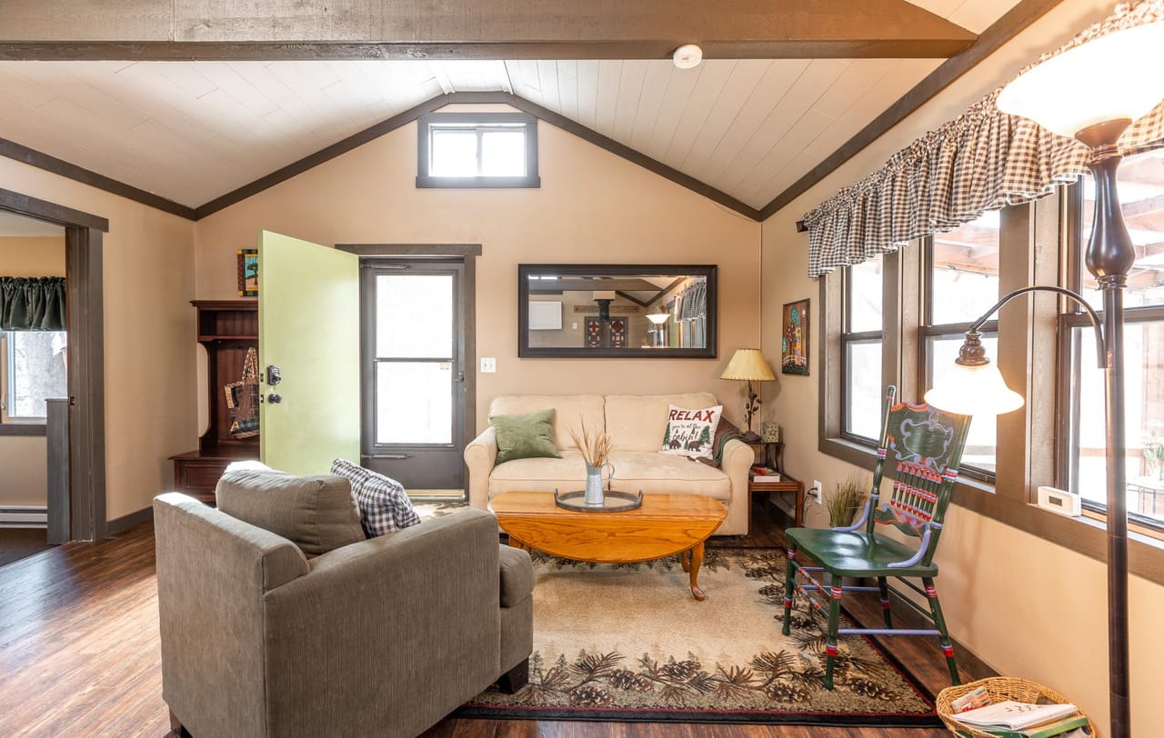 Listing Image 16
