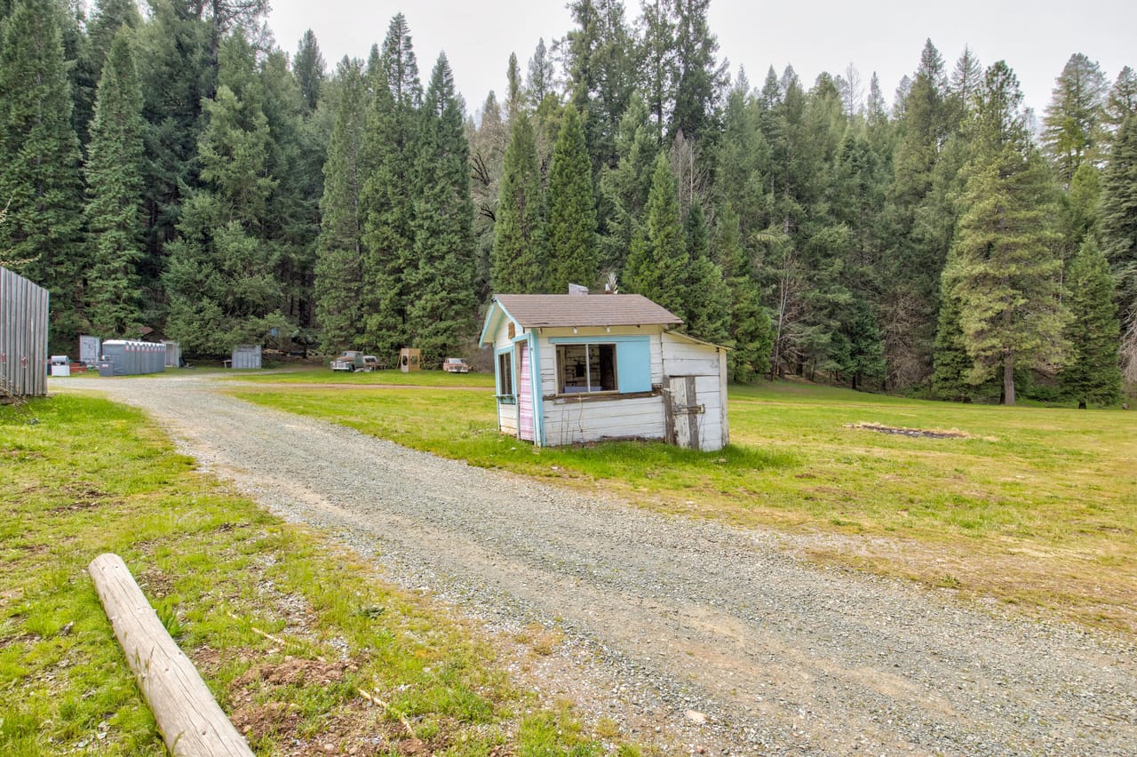 Listing Image 10