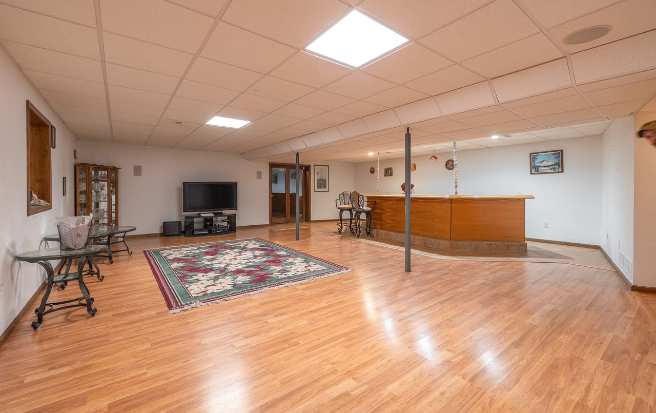 Listing Image 45