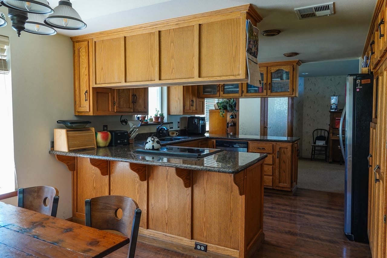 Listing Image 4