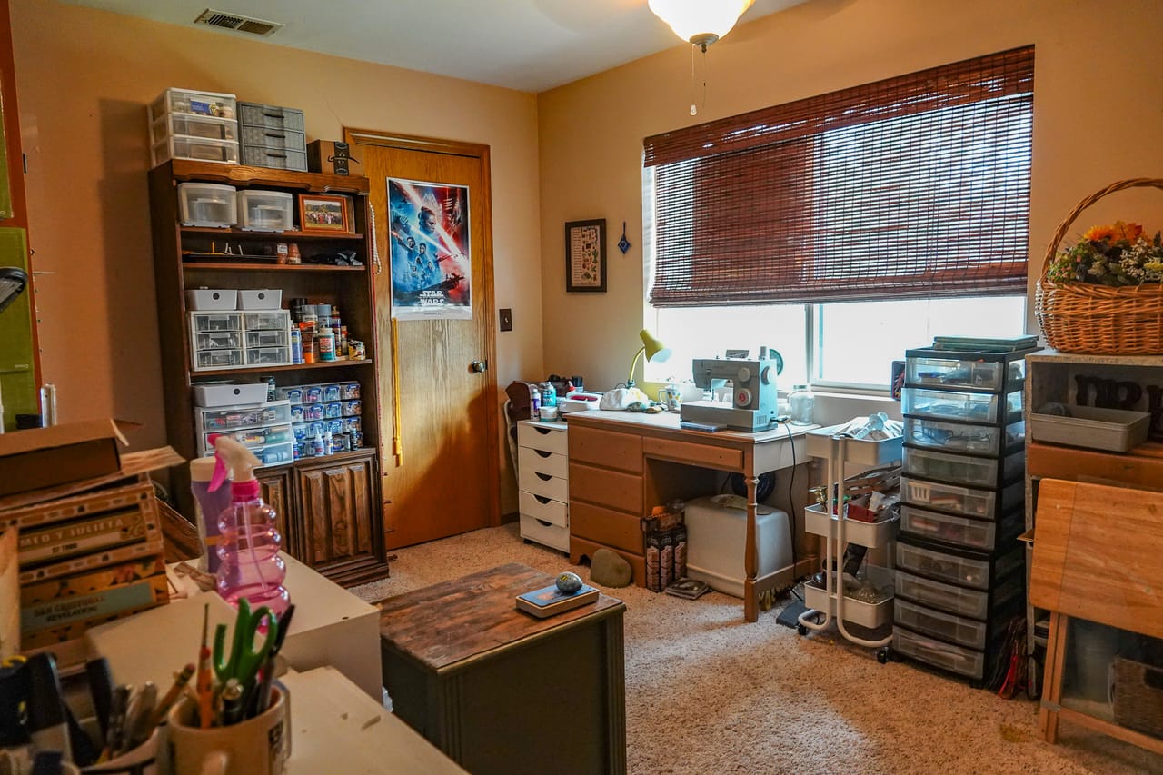 Listing Image 11
