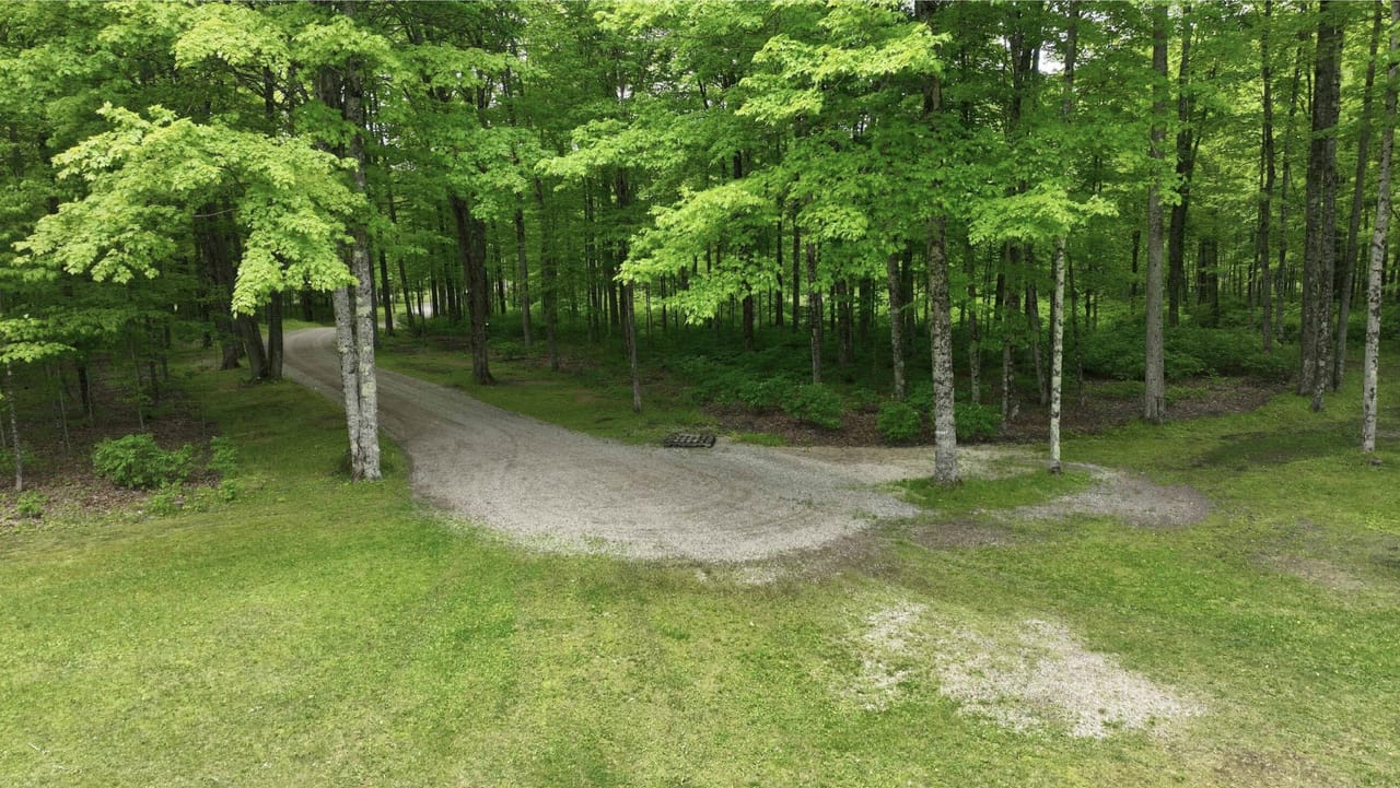 Michigan Riverfront Acreage 50141572
