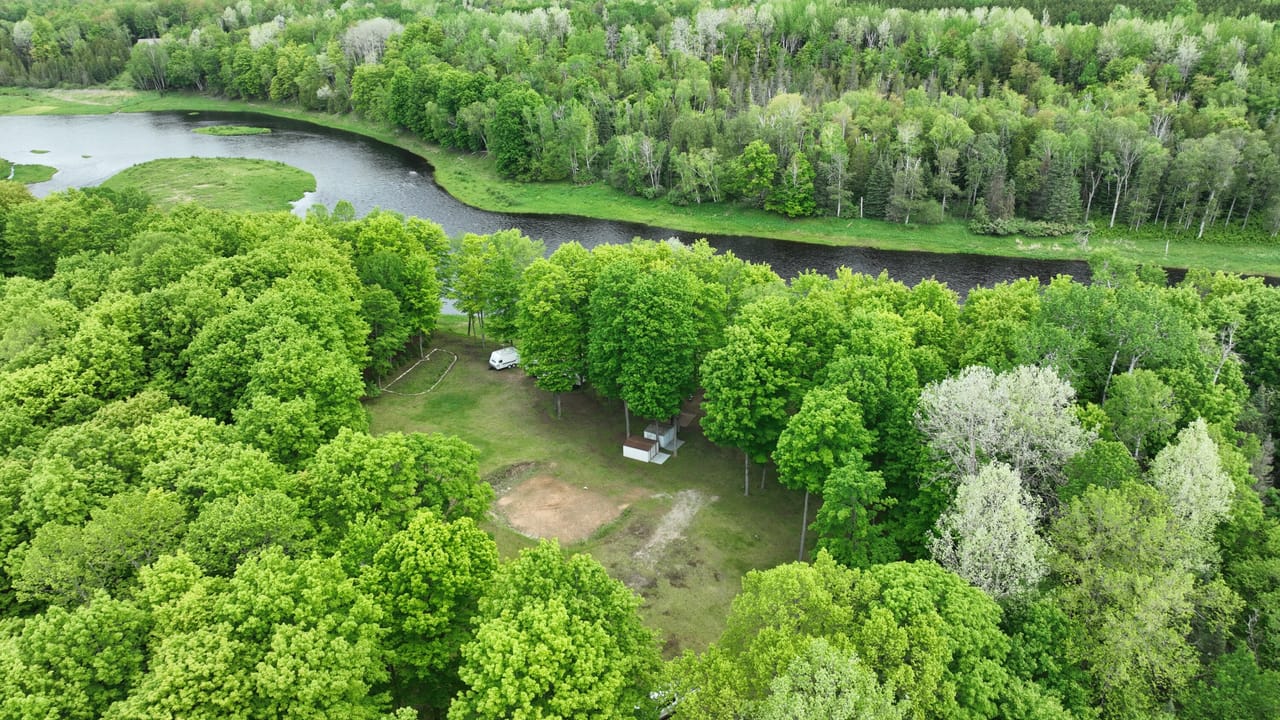 Michigan Riverfront Acreage 50141572