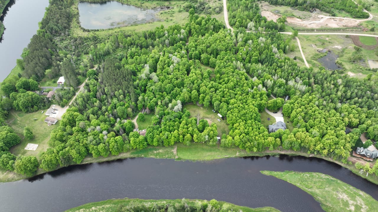 Michigan Riverfront Acreage 50141572