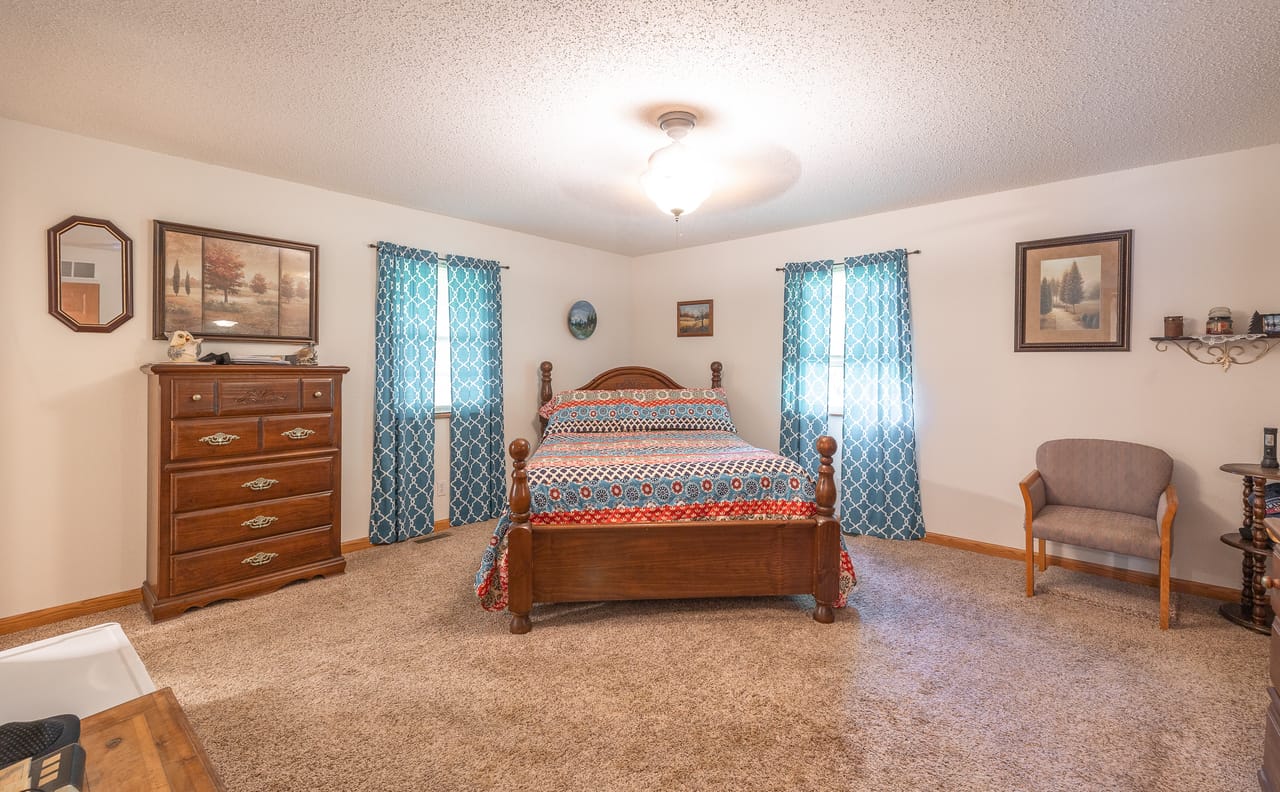 Listing Image 59