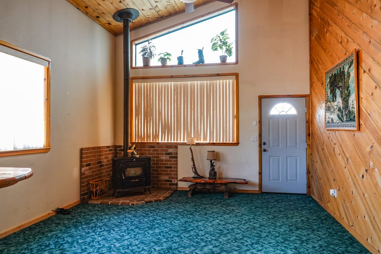 Listing Image 5