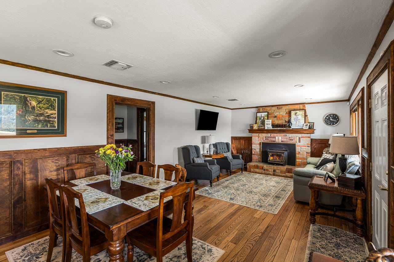Listing Image 83