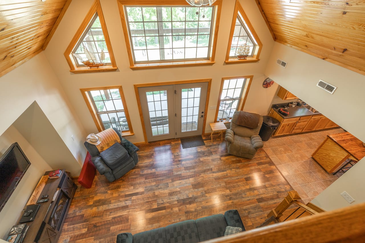 Listing Image 11
