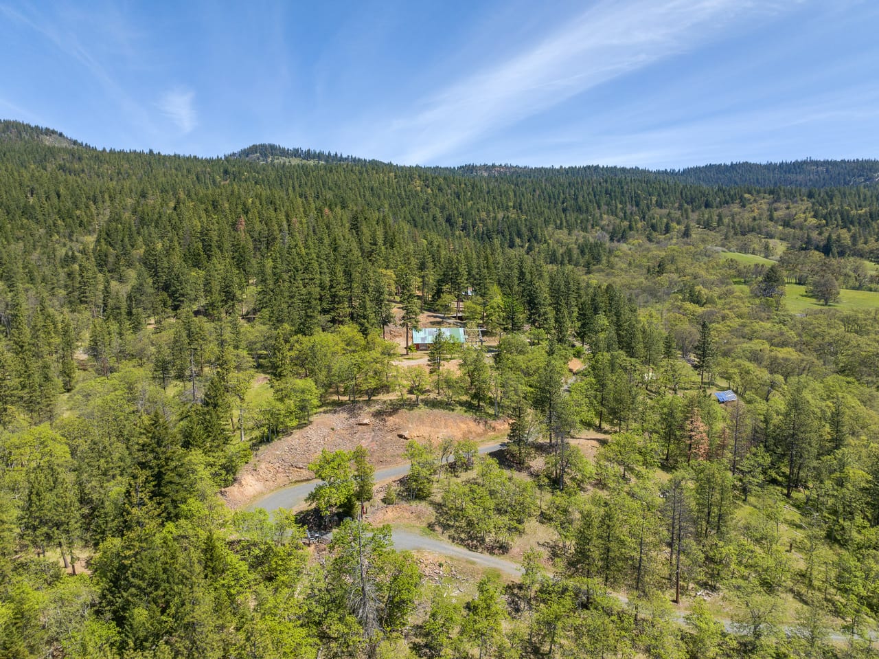 Listing Image 6