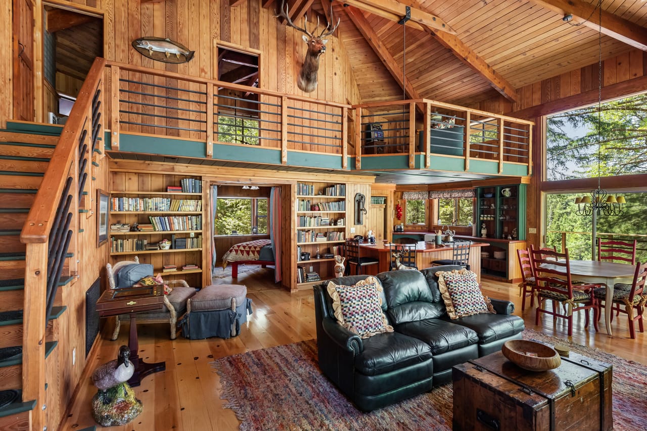 Listing Image 4