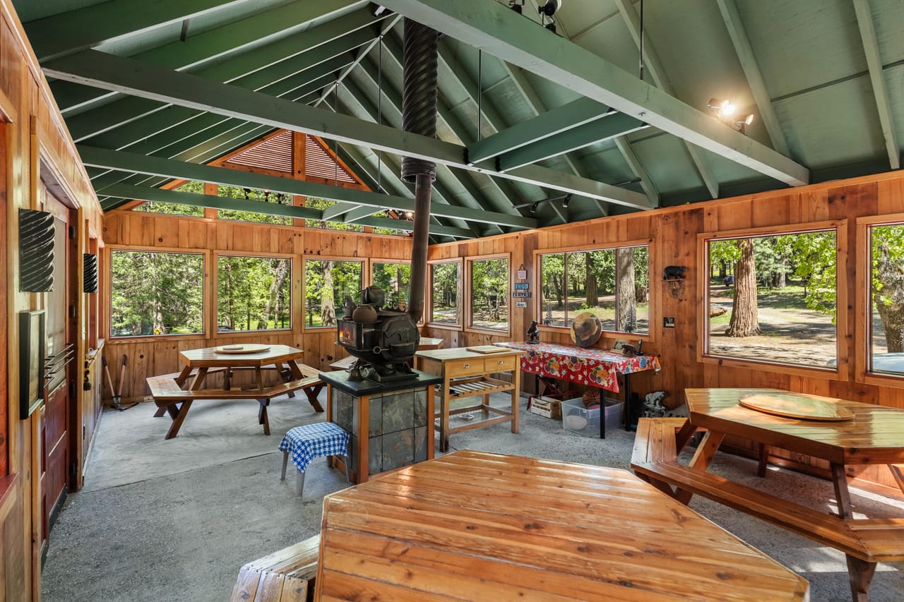 Listing Image 54