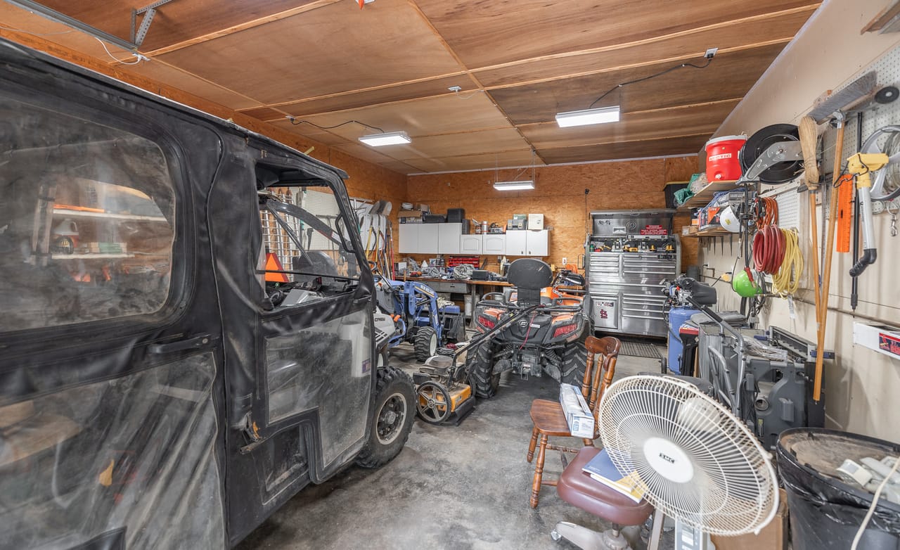 Listing Image 38