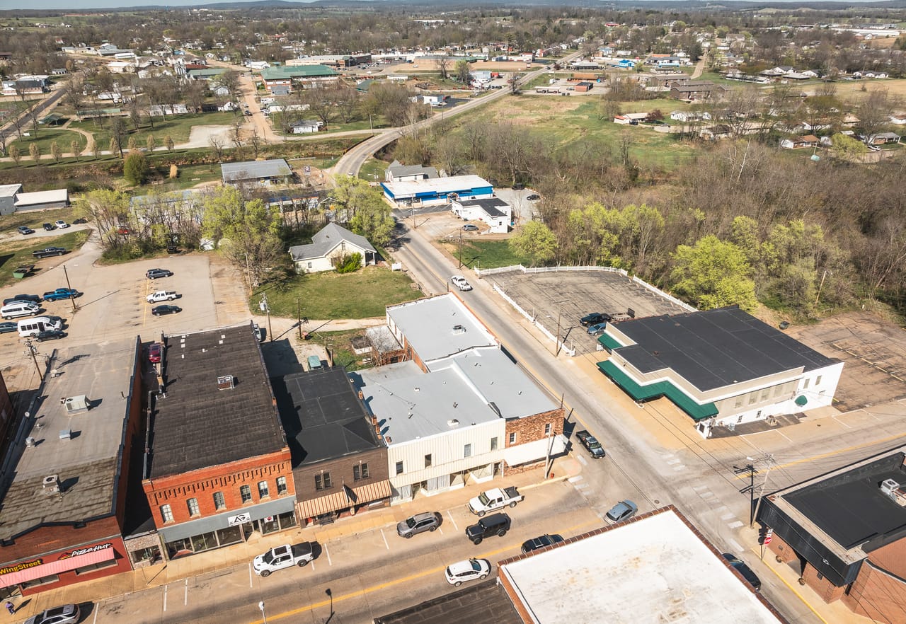 Listing Image 6