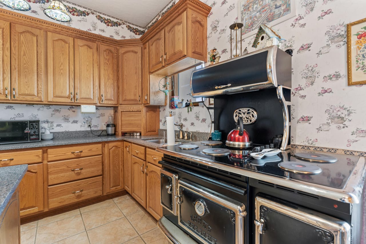 Listing Image 19