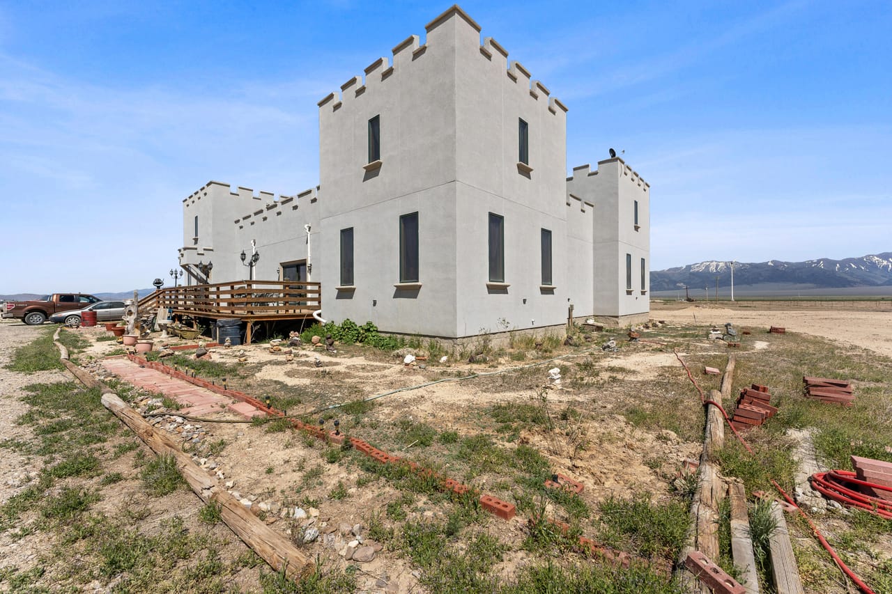 Listing Image 62