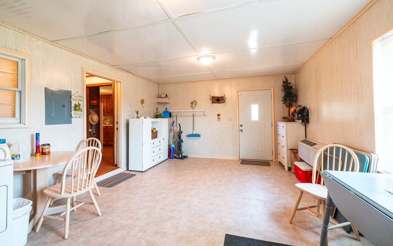 Listing Image 71