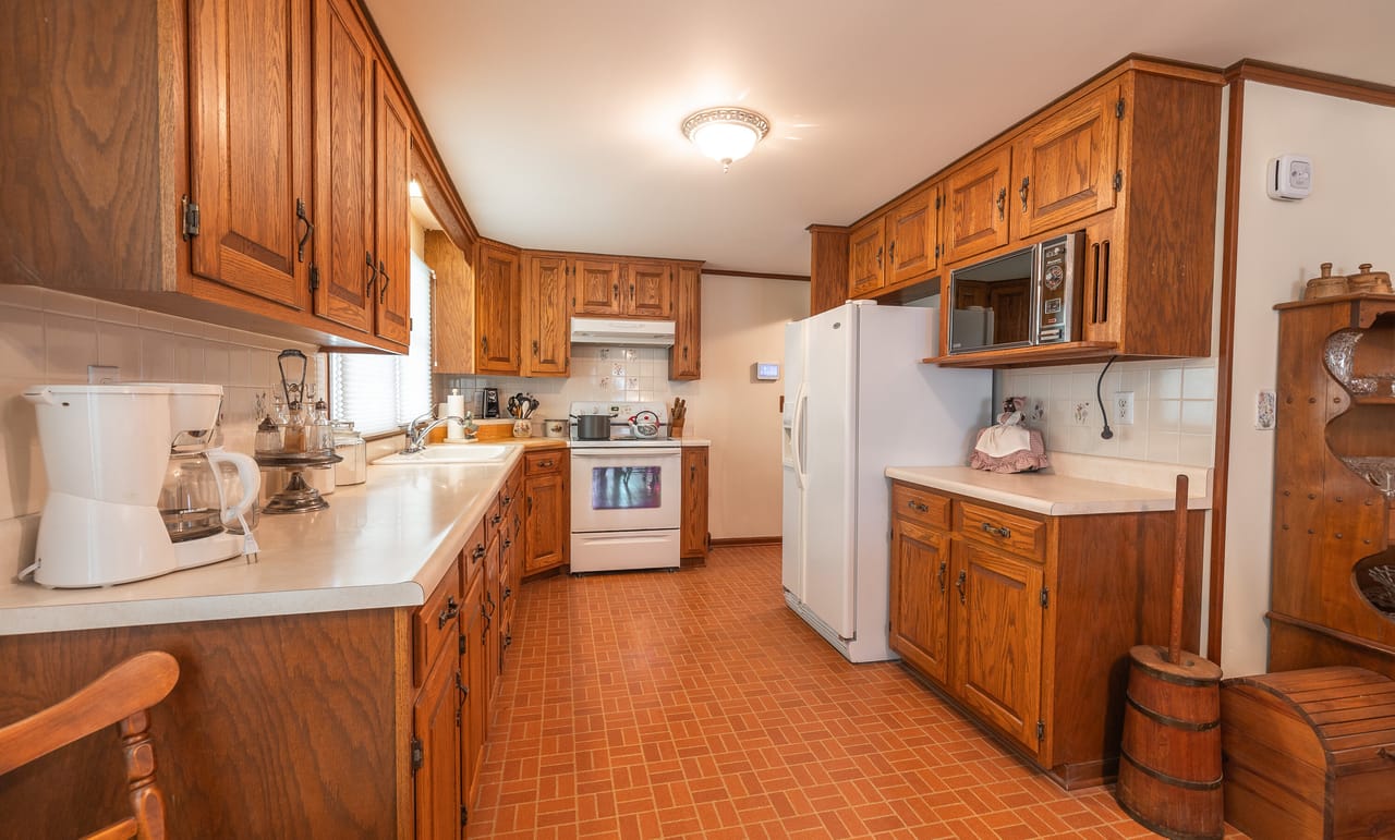Listing Image 76