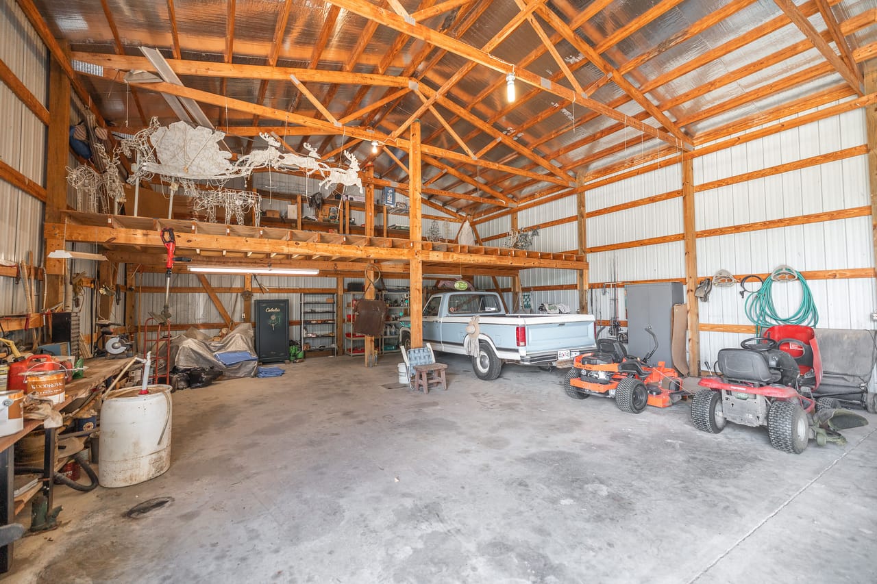 Listing Image 8