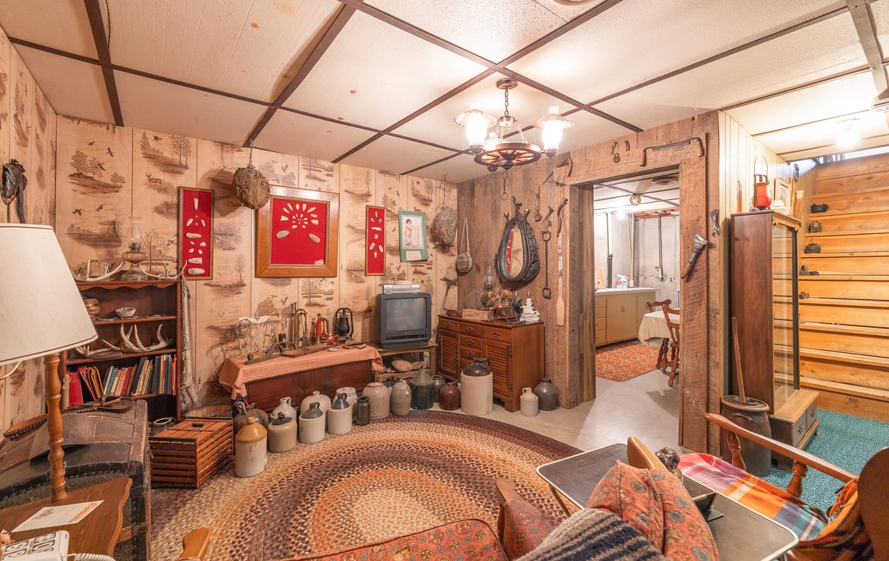 Listing Image 10