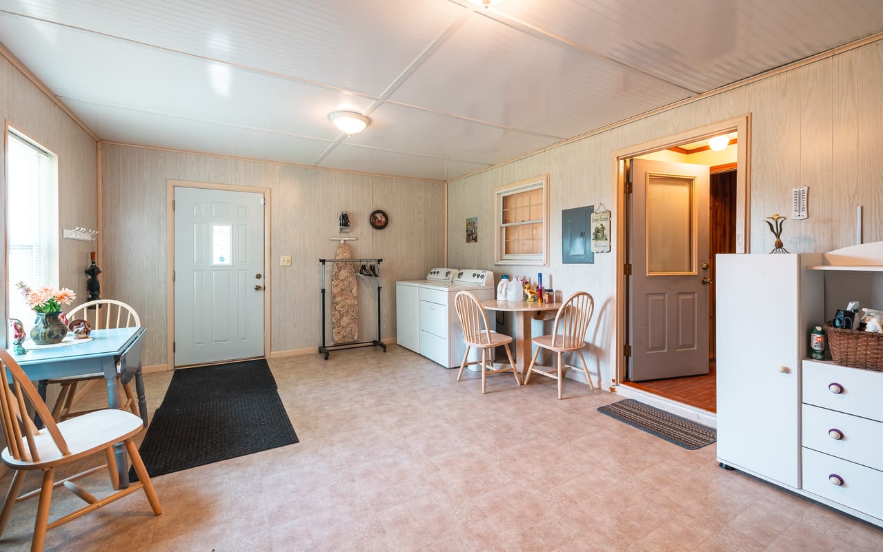 Listing Image 51