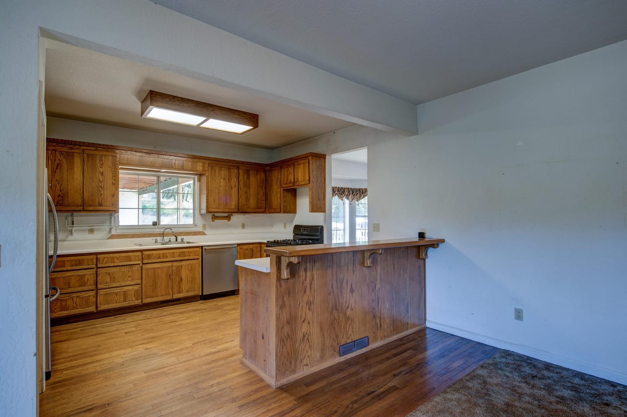 Listing Image 57