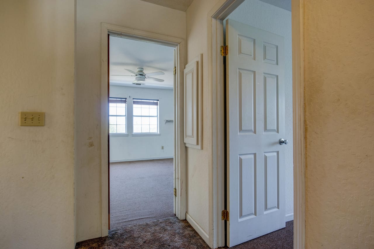 Listing Image 60