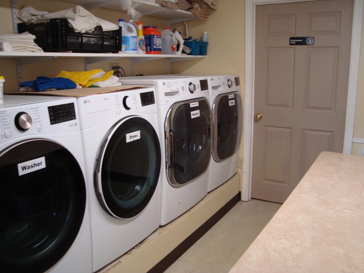 Listing Image 8