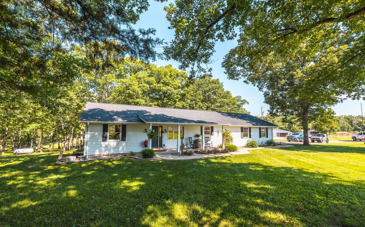 Listing Image 1