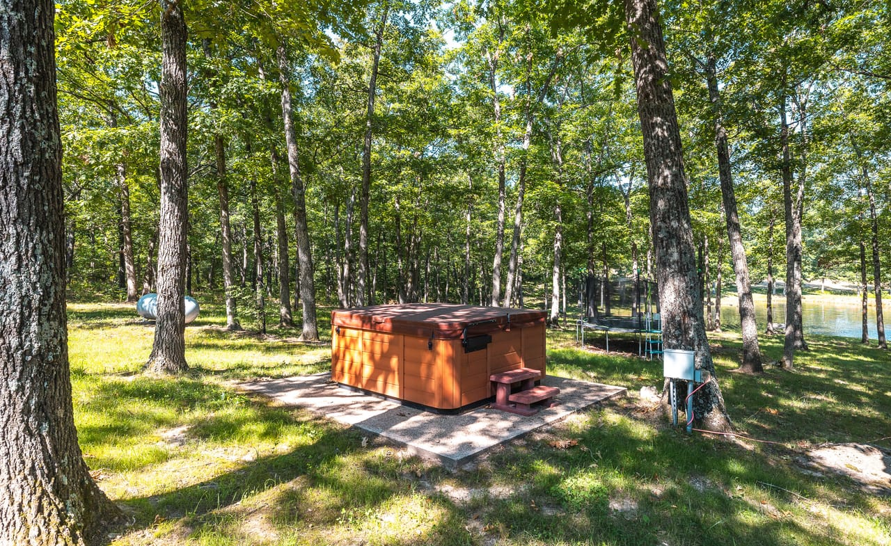 Listing Image 3